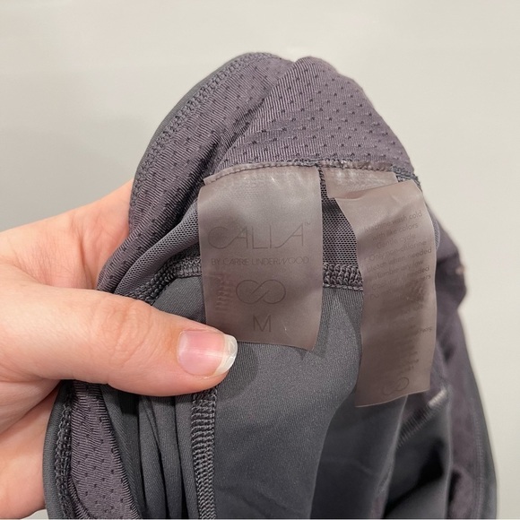 Calia Carrie Underwood Grey Energize Capri Crop Pants Size Medium - Picture 7 of 9